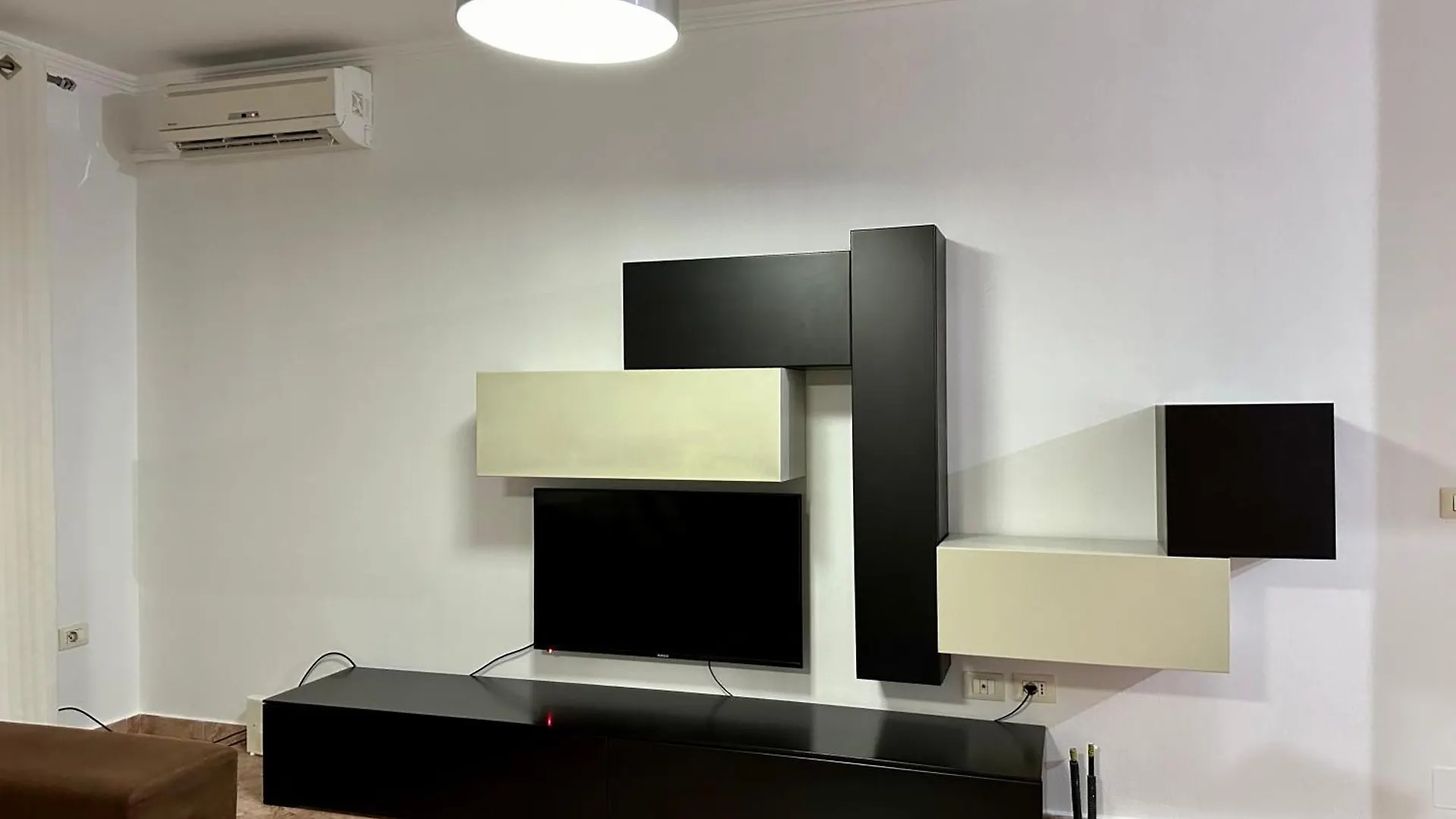 Alen Apartment elérhetőségei